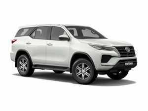 TOYOTA FORTUNER 2.4