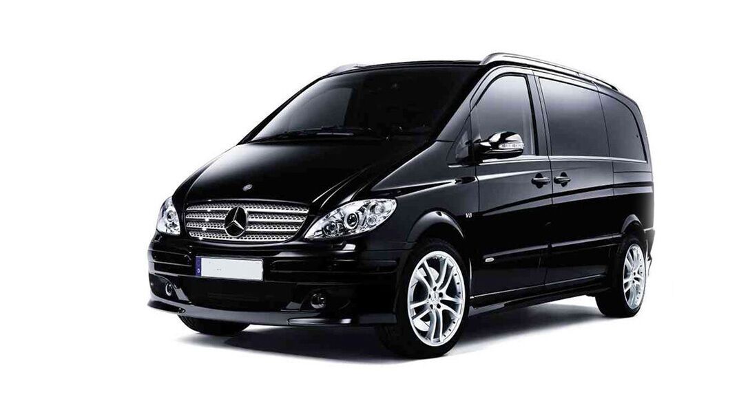 Mercedes Benz Vito 9 Passenger