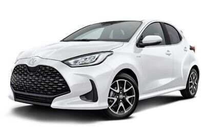 Toyota Yaris Hybrid tai vastaava