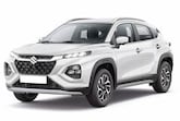 Suzuki Fronx eller liknande