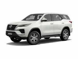 TOYOTA FORTUNER 2.4