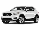 Volvo XC40 tai vastaava