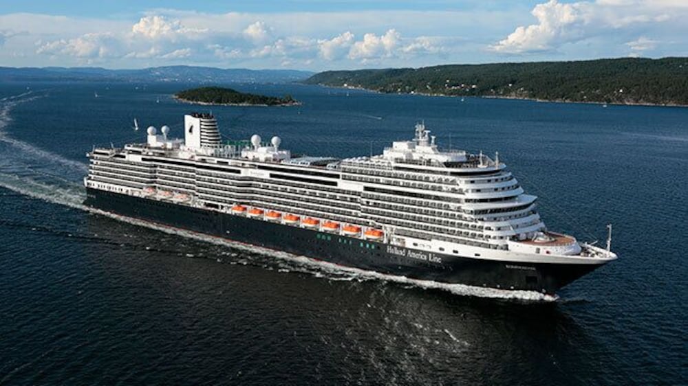 Koningsdam Cruise Discount (2024 / 2025) Expedia.ca