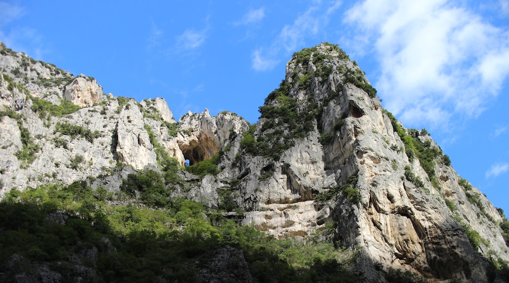 Parco Naturale regionale della Gola della Rossa e di Frasassi