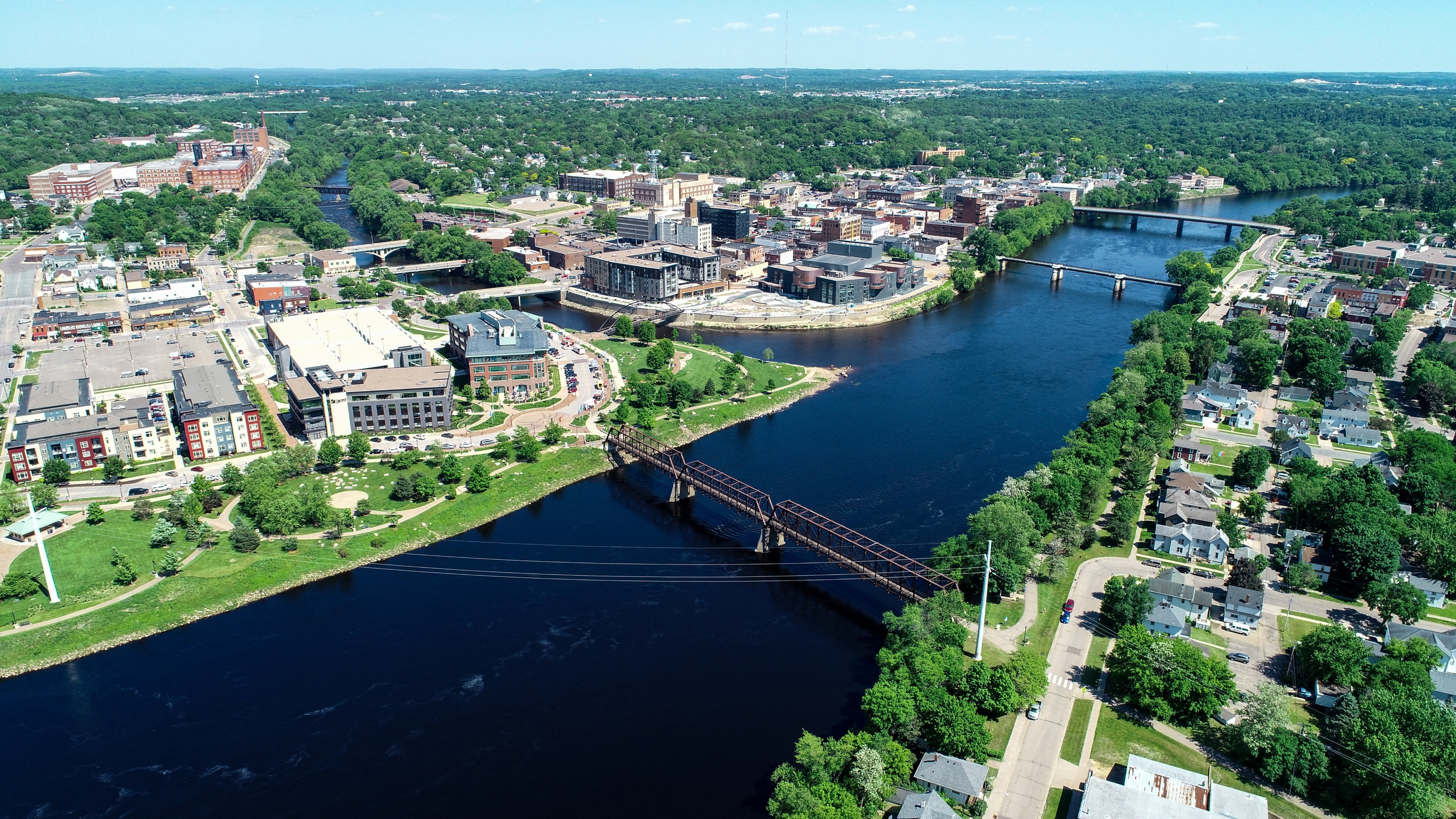 Cheap Deals on Luxury Trendy Hotels in Eau Claire 105 Hotwire