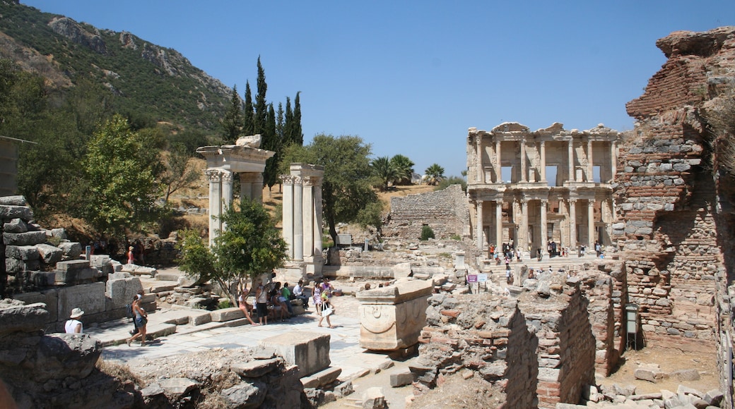 ซากปรักหักพัง Ephesus