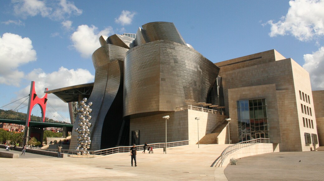 Guggenheim Museum Bilbao, Bilbao, Basque Country, Spain