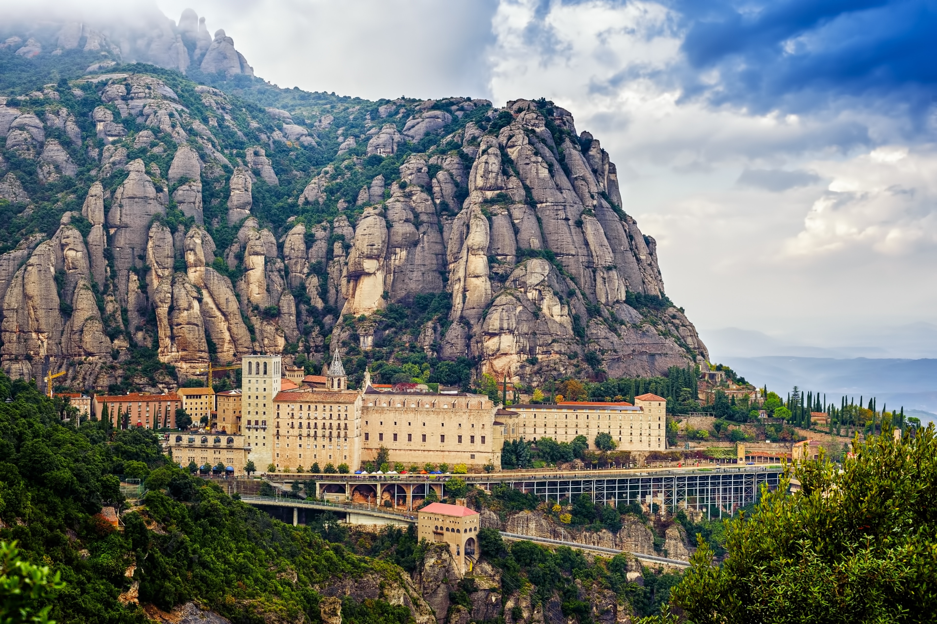 Monasterio de Montserrat en Barcelona | Expedia