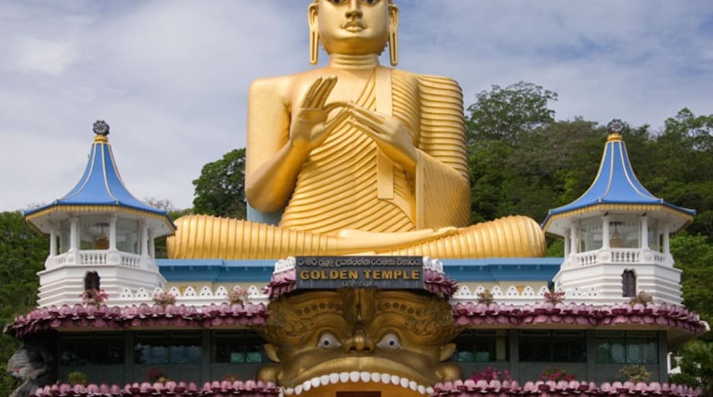 Kandalama, Central Province, Sri Lanka