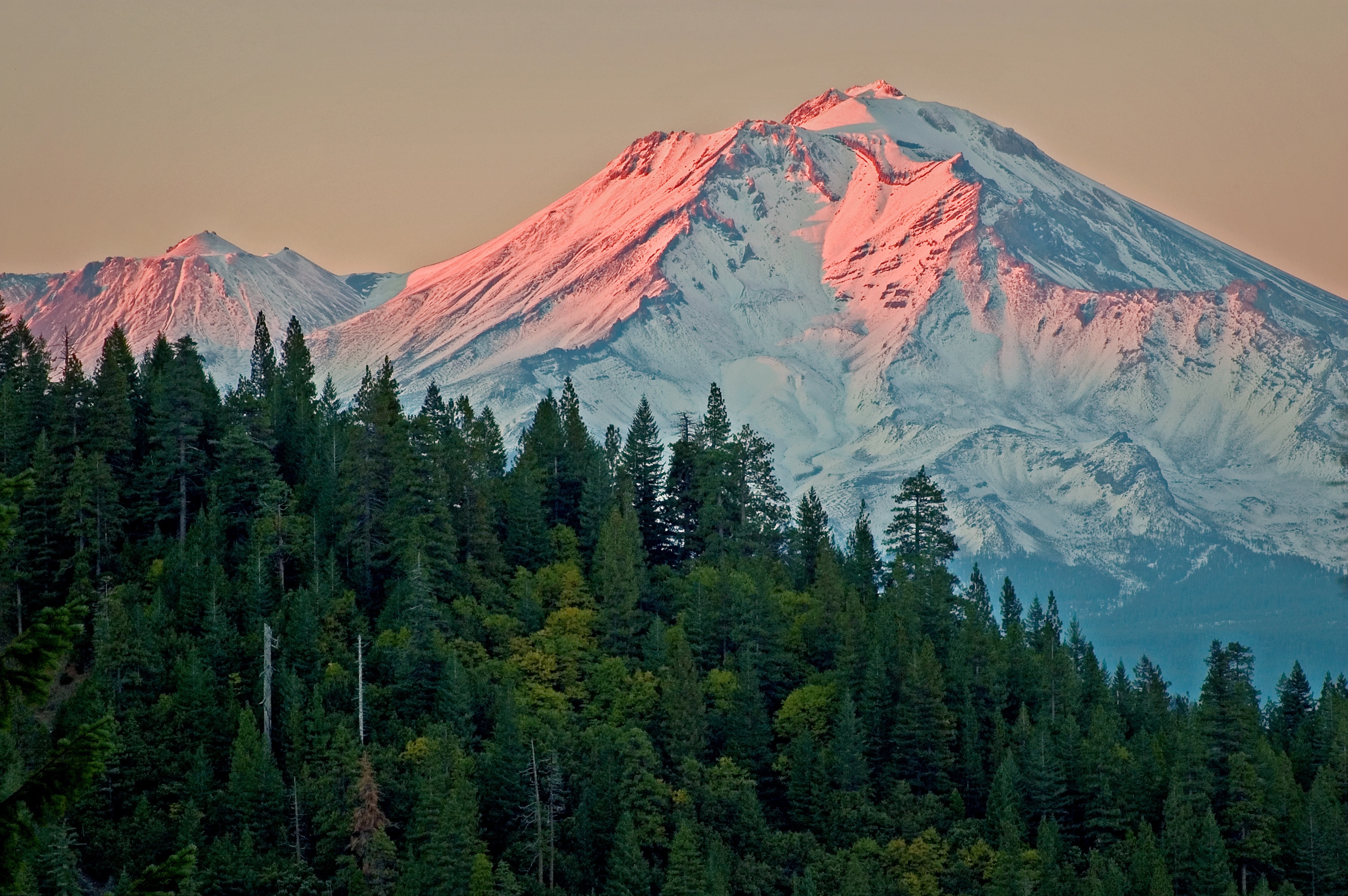 Visit Mount Shasta 2023 Travel Guide For Mount Shasta California   207b77b6ba4e25b555b366a1ad1315d2 