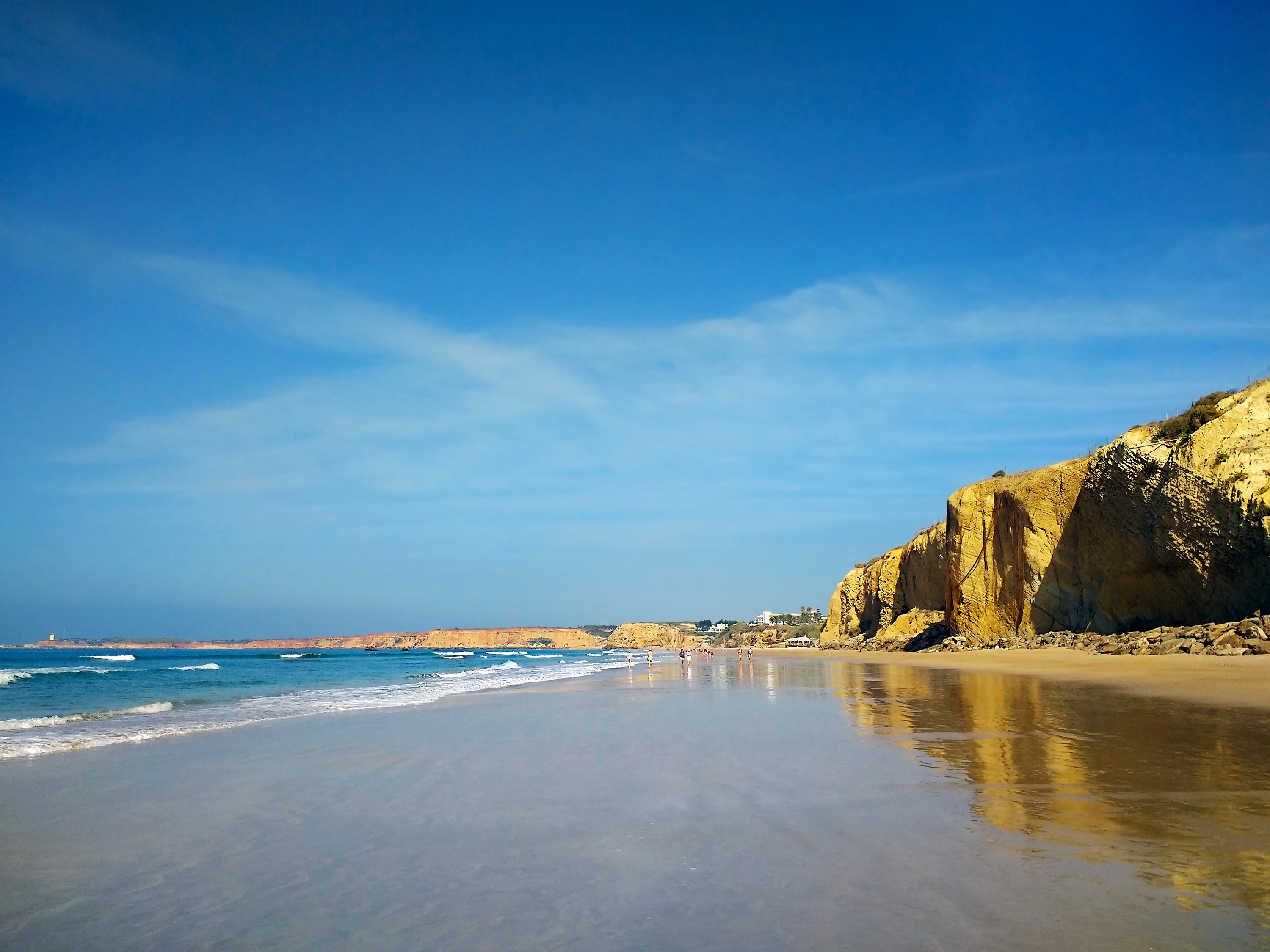 Beach and White Town, Conil De La Frontera. Editorial Stock Photo - Image  of building, blue: 63334888