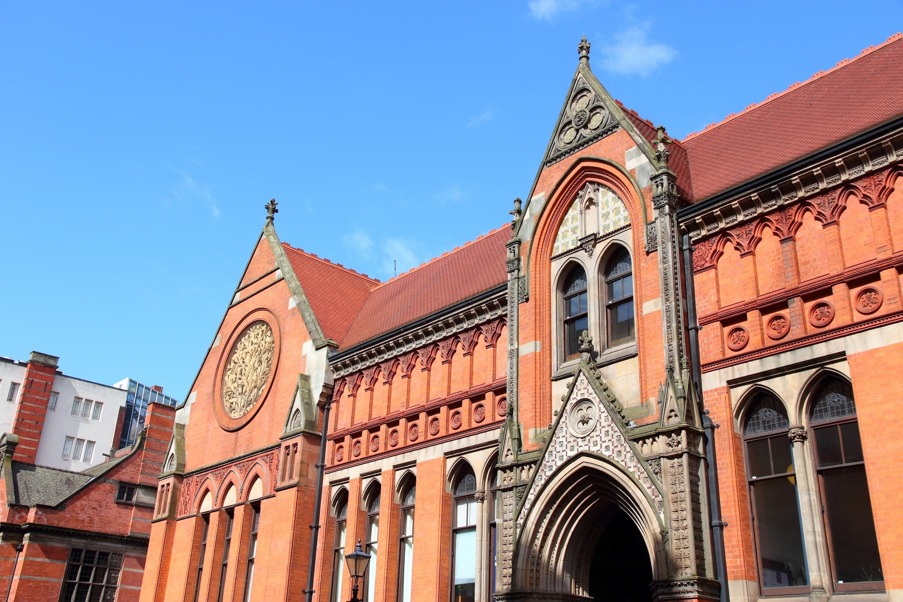 Enjoy the collegiate vibe around University of Birmingham, a top college in Birmingham. Make time to visit the area's shops, or simply enjoy its top-notch restaurants. 