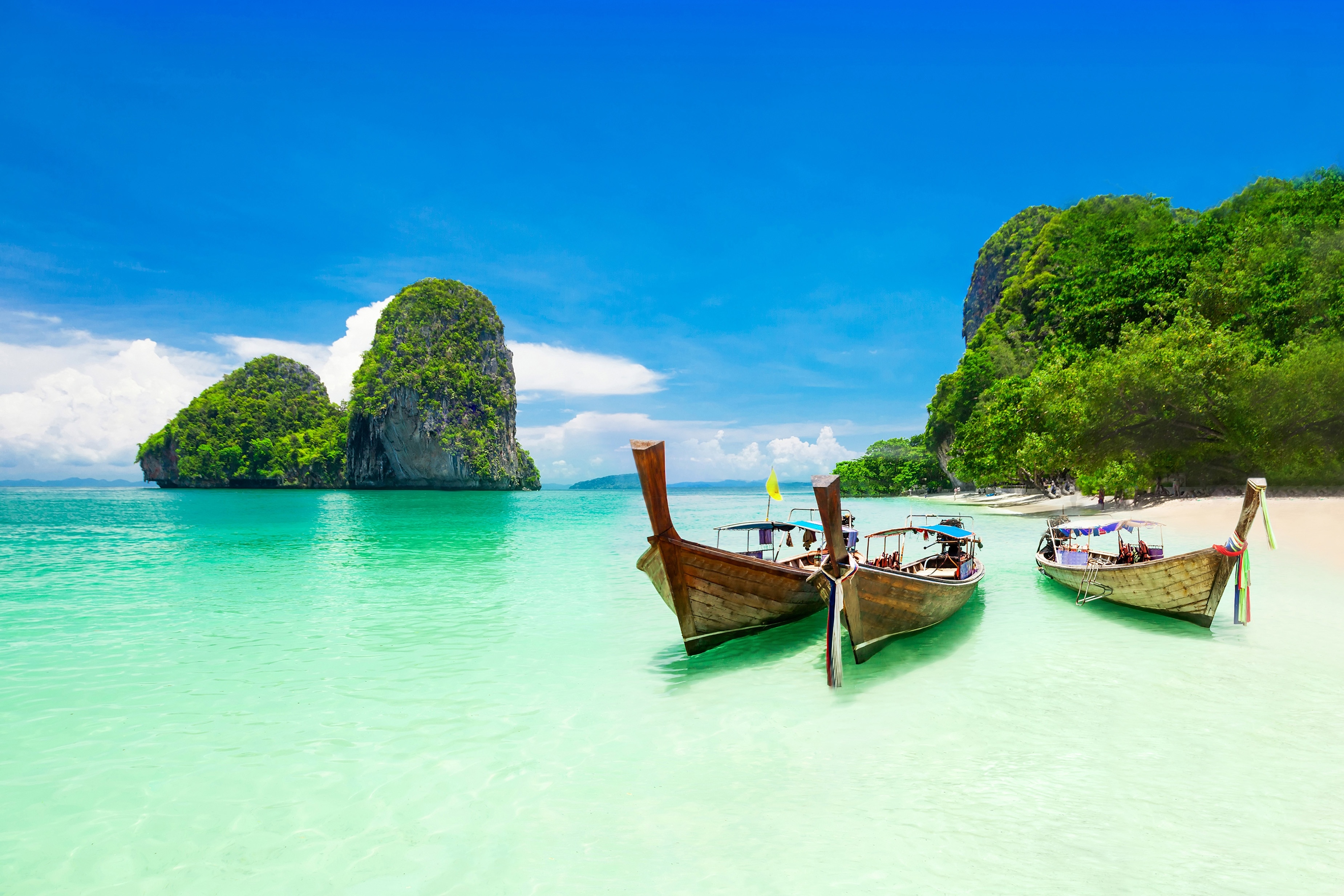 Railay Beach in Krabi: The Complete Travel Guide! - PlacesofJuma