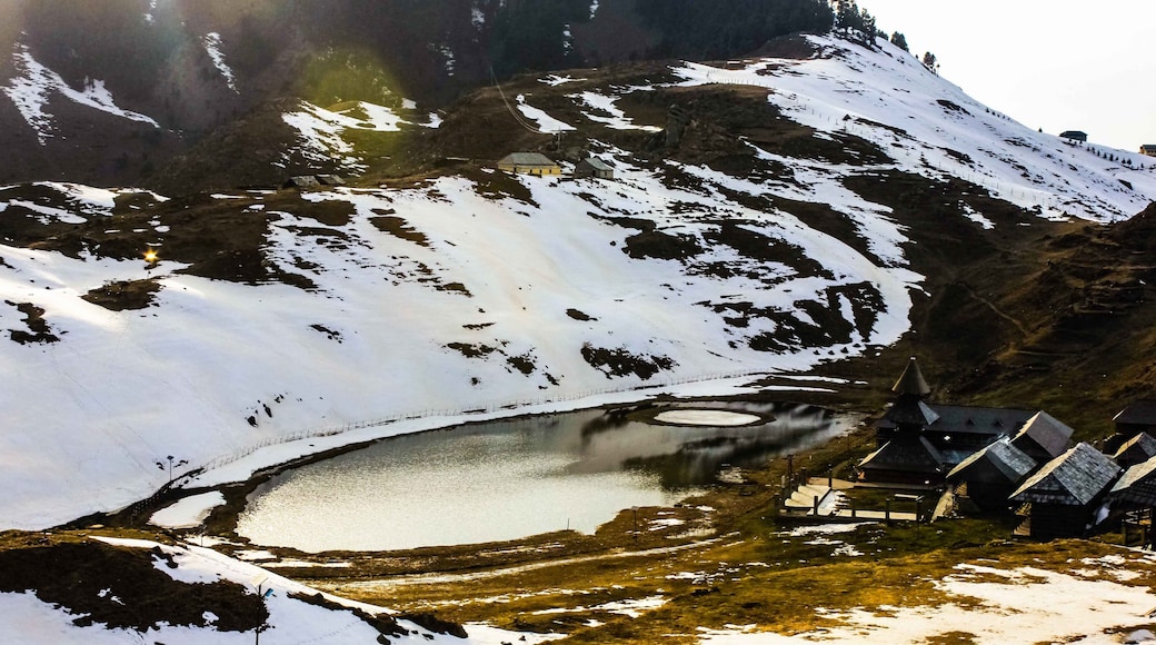 Prashar Lake