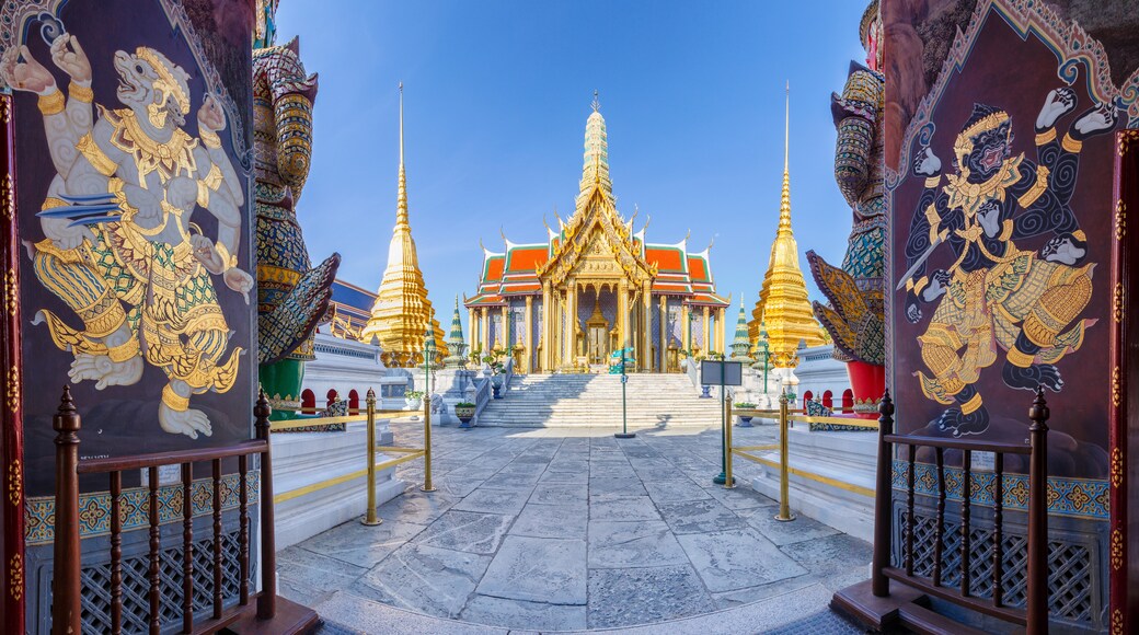 Temple of the Emerald Buddha, Bangkok, Bangkok Province, Thailand