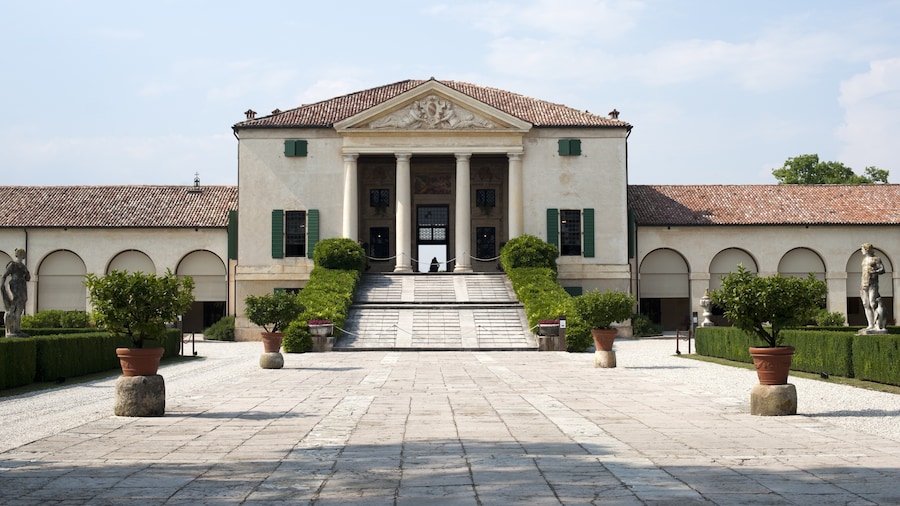 Villa Emo