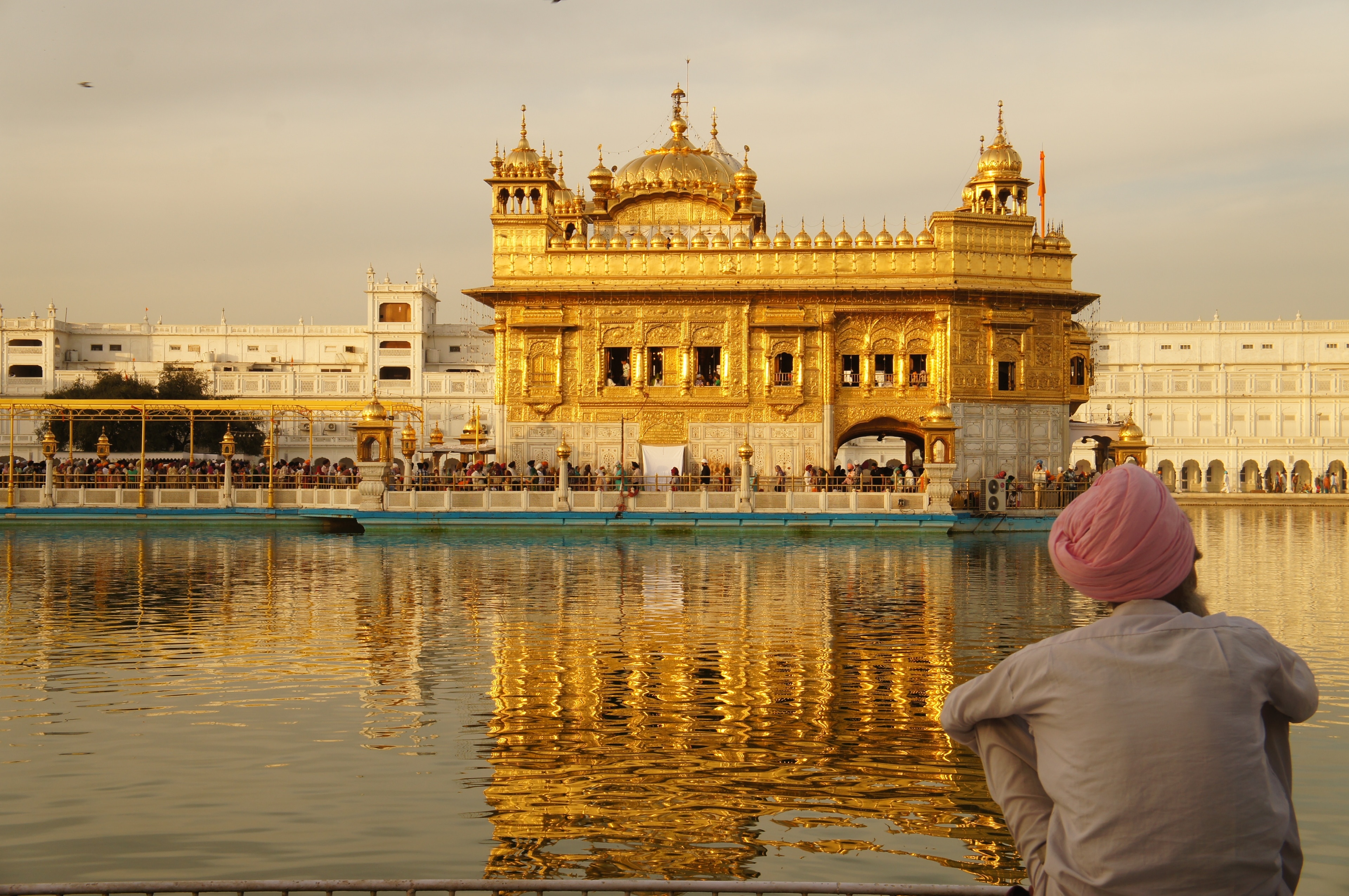 Golden Temple in Amritsar Punjab India Stock Photo - Alamy