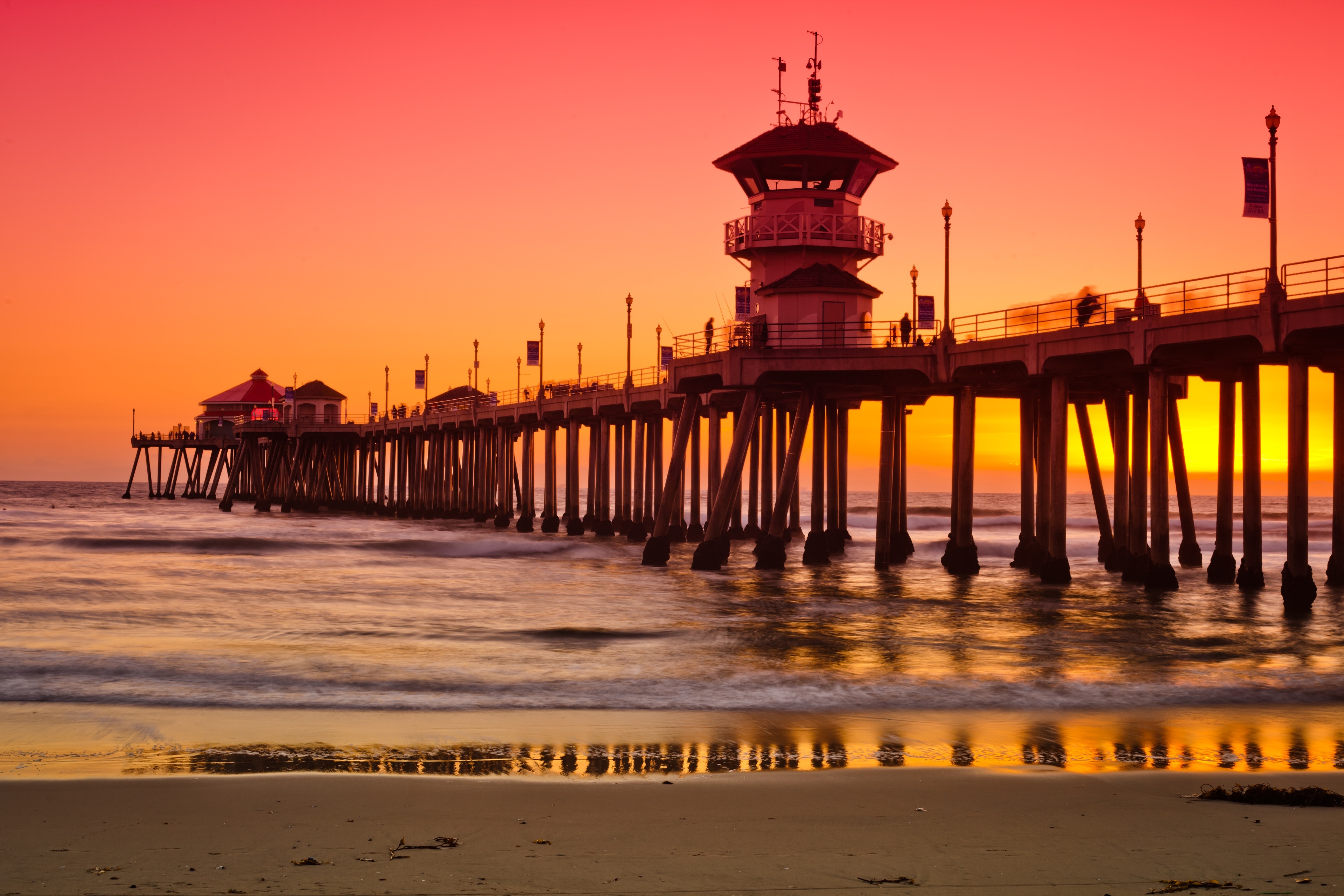 The Best Hotels Closest to Huntington Beach Pier in Huntington Beach
