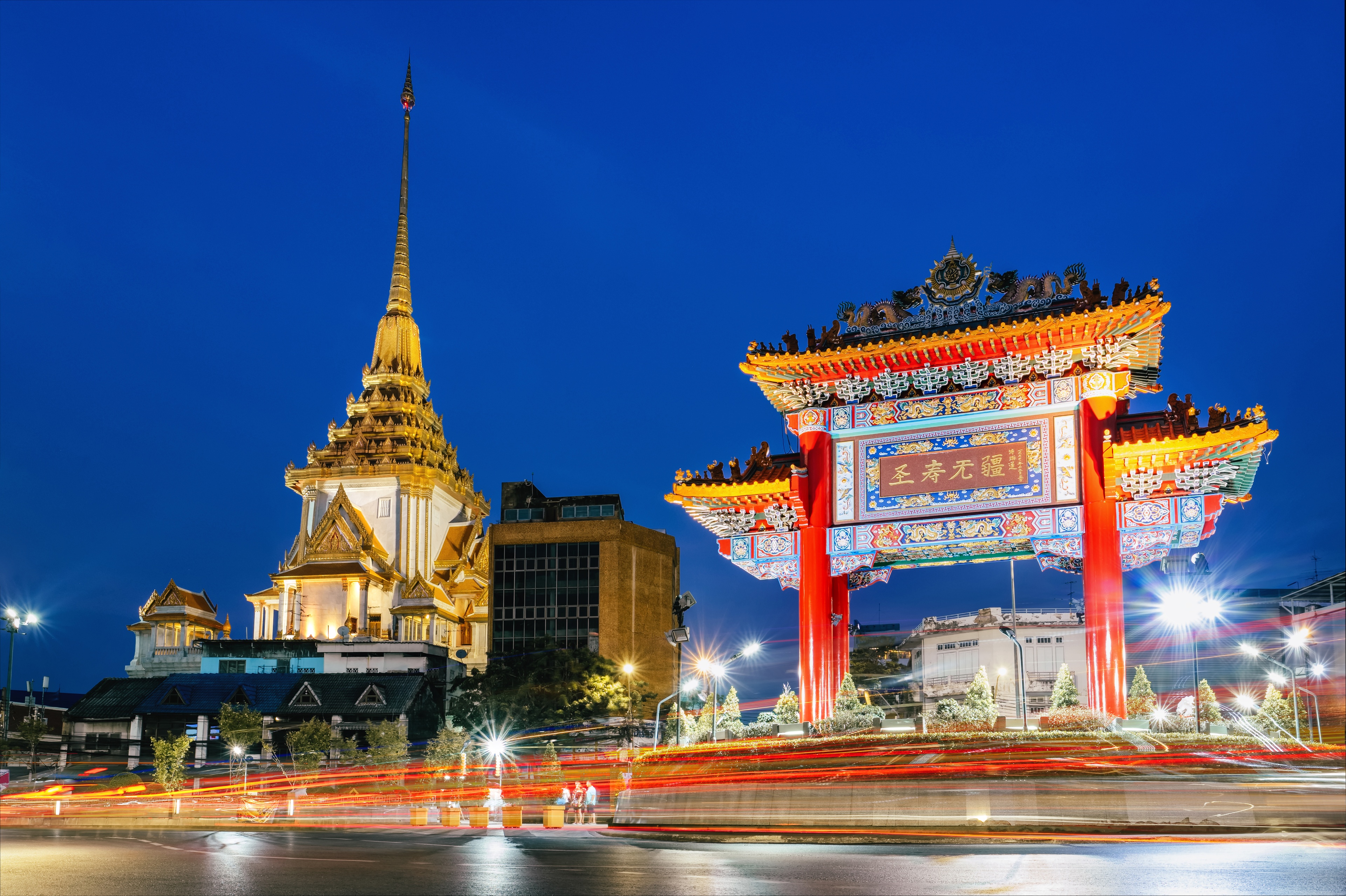 Phố người Hoa Yaowarat về đêm - Bức Tranh Sống Động Giữa Lòng Bangkok