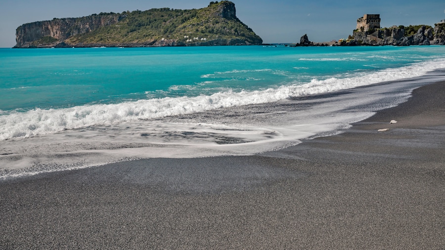 Isola di Dino
