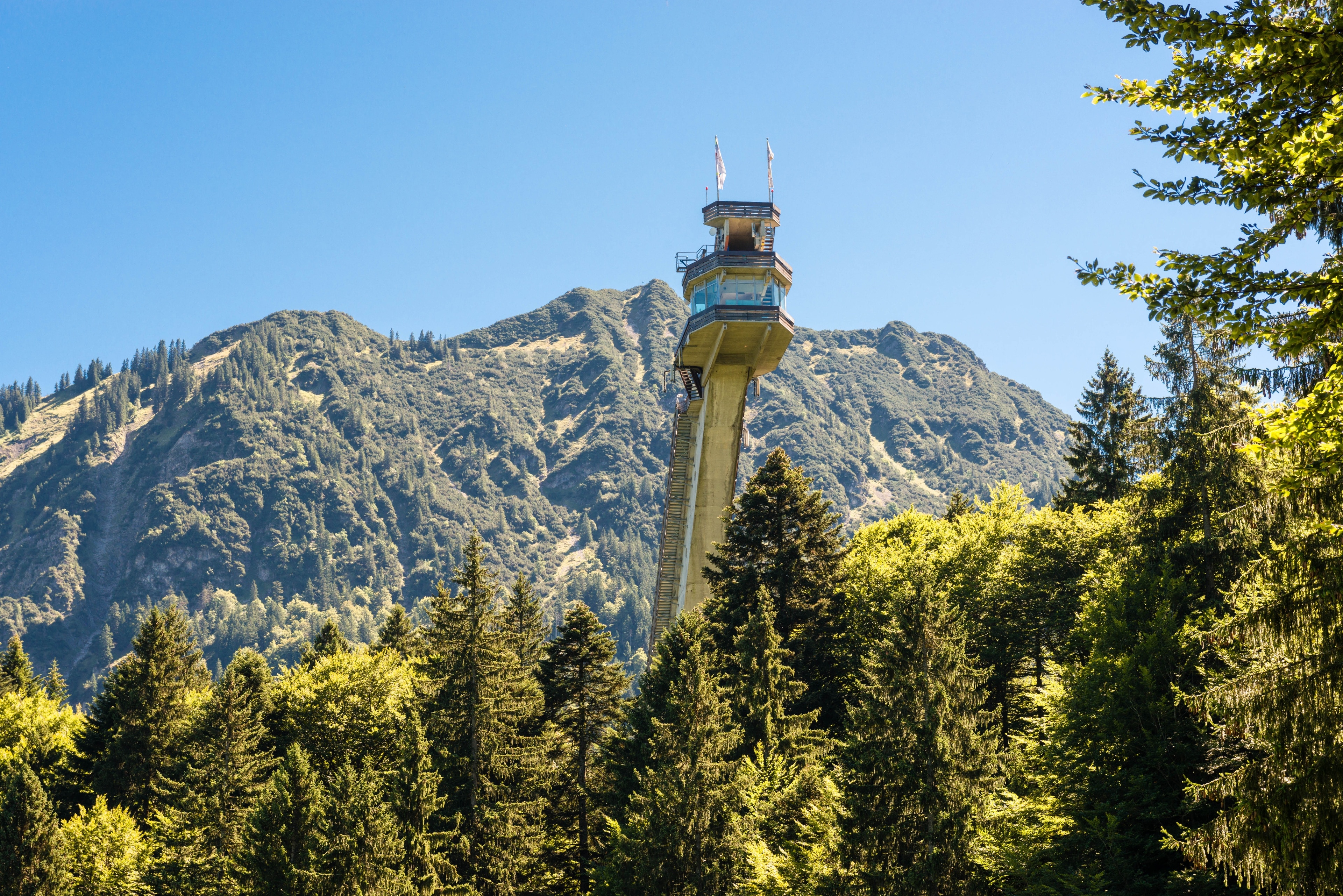 オーバーストドルフ観光ガイド～定番人気スポットを参考に自分にピッタリの観光プランを立てよう！｜エクスペディア