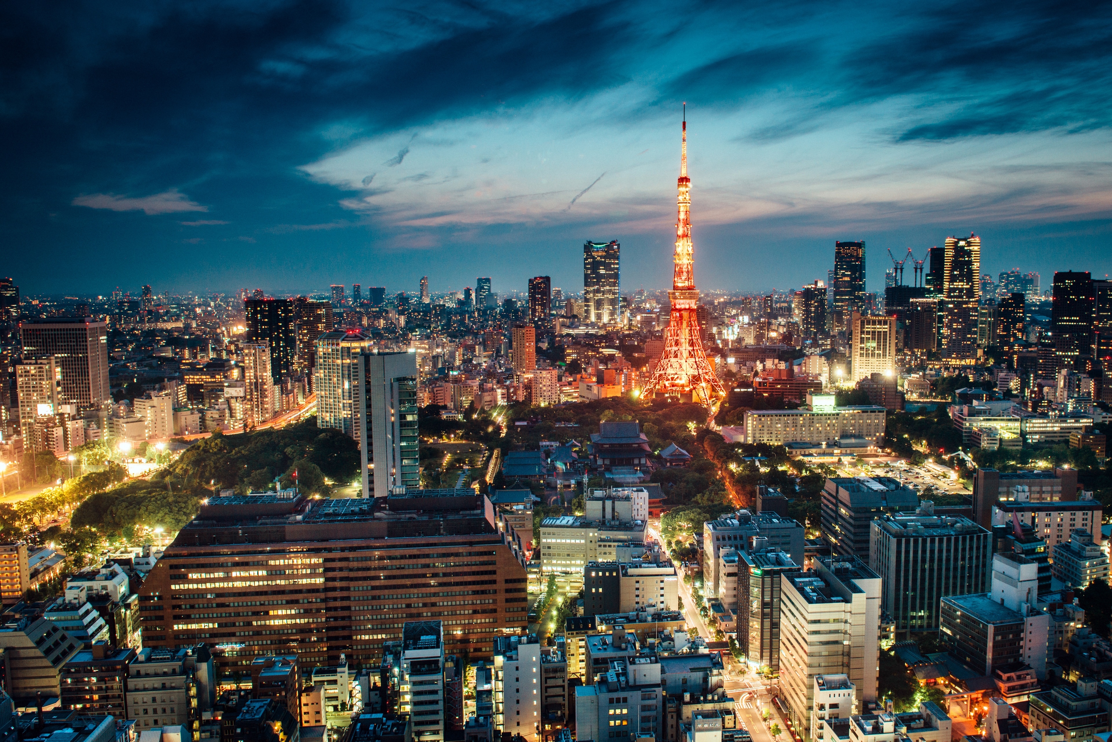 A Toman domina Torre de Tóquio em nova colaboração de Tokyo