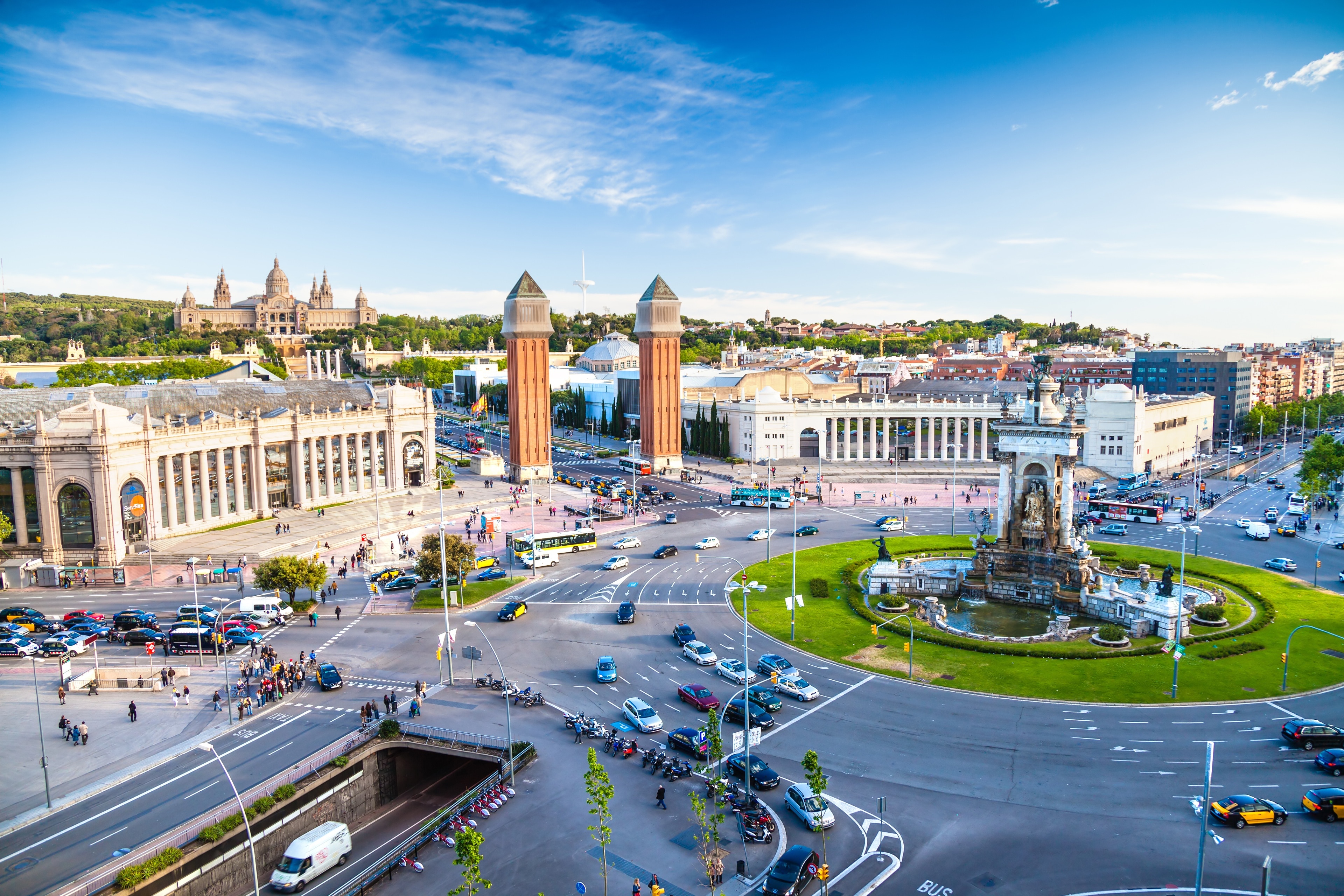 Window Shopping TOTALLY Counts as Sight-Seeing: Where to Shop in Barcelona