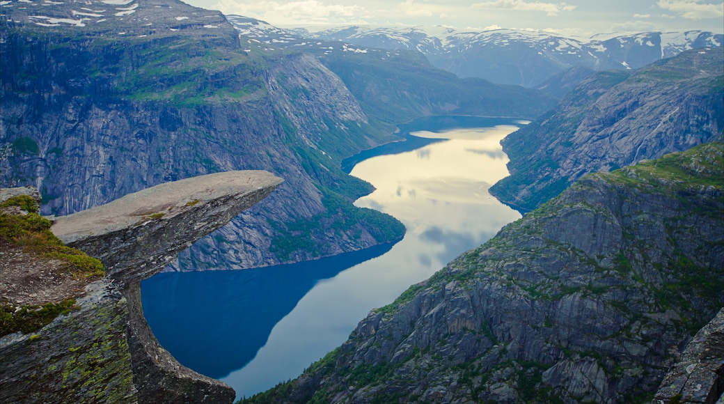 Trolltunga