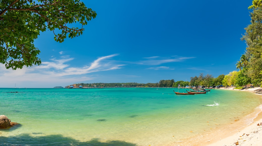 拉威海灘, 拉威, 布吉府, 泰國