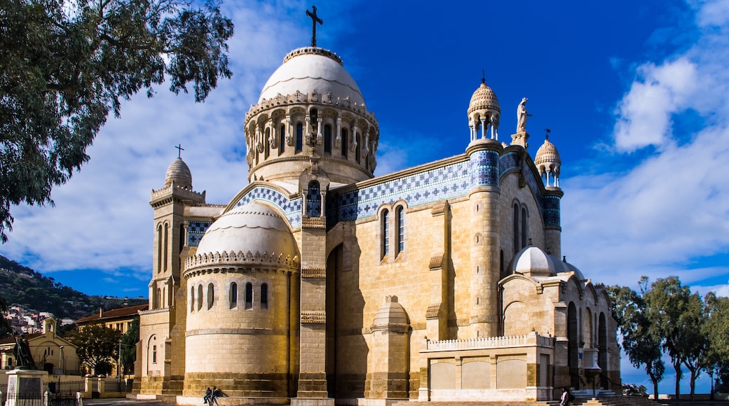 Cathedrale de Notre Dame d'Afrique (Nhà thờ), Algiers, Algeria
