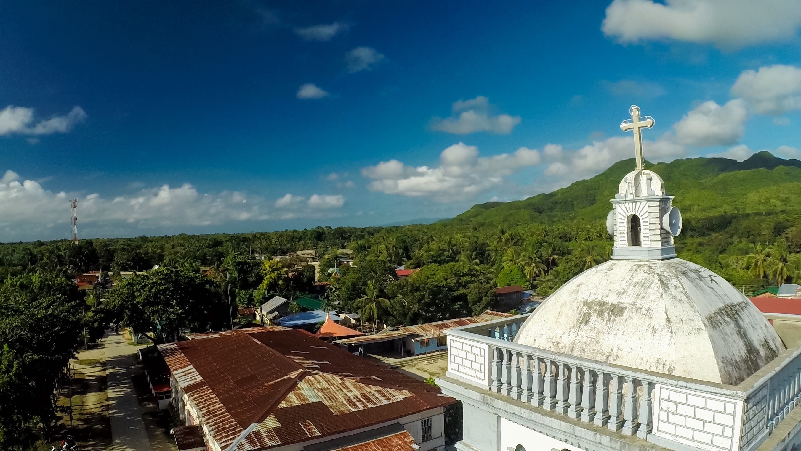 <h2>Best places to stay offering breakfast</h2>