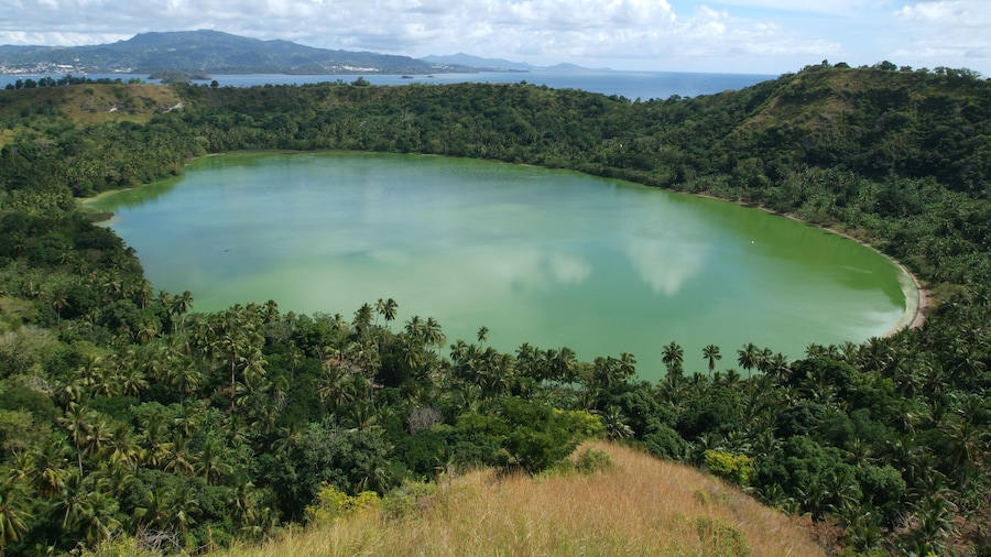 Lago Dziani