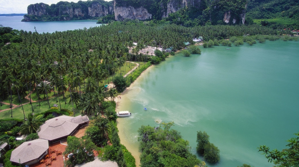 Spiaggia di Rai Leh est