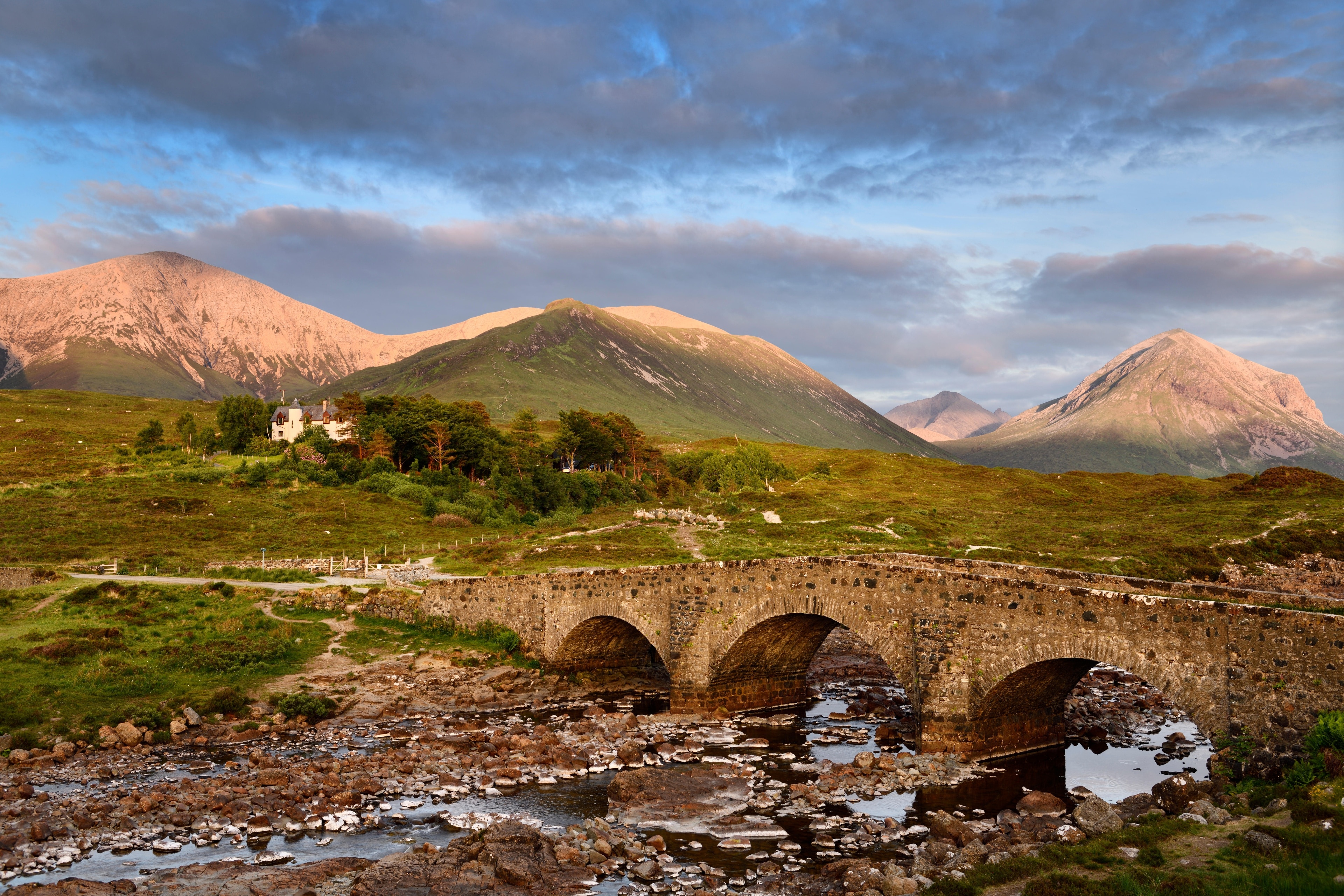 Sligachan Travel Guide: Best of Sligachan, Isle of Skye Travel 2024 |  Expedia.co.uk