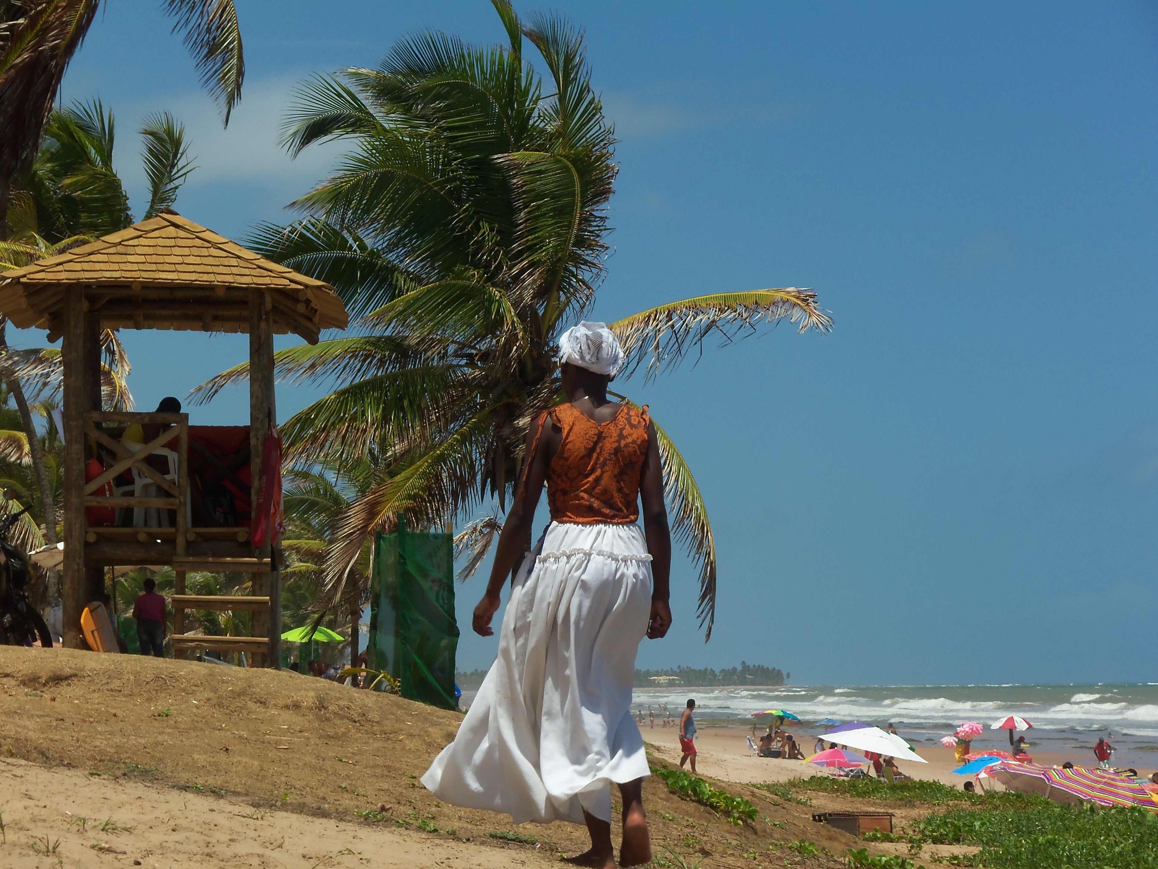 <h2>Top places to stay near the beach</h2>
