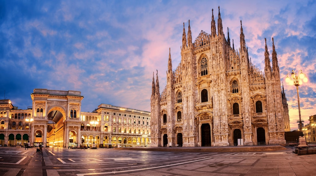 Piazza del Duomo, Milánó, Lombardia, Olaszország