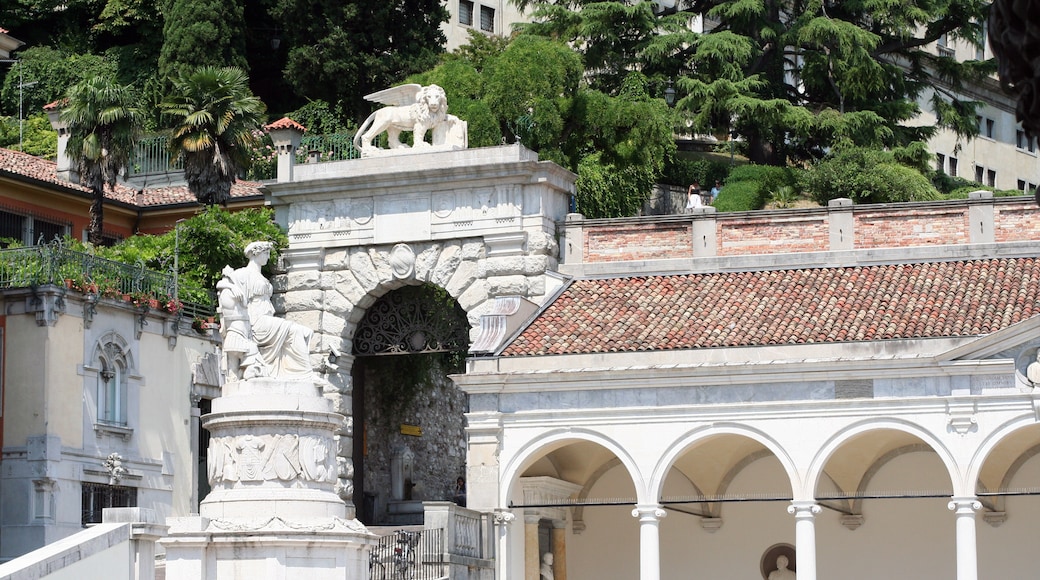 Piazza della Liberta