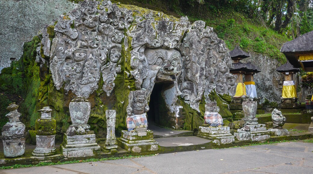 Goa Gajah (barlang), Ubud, Bali, Indonézia