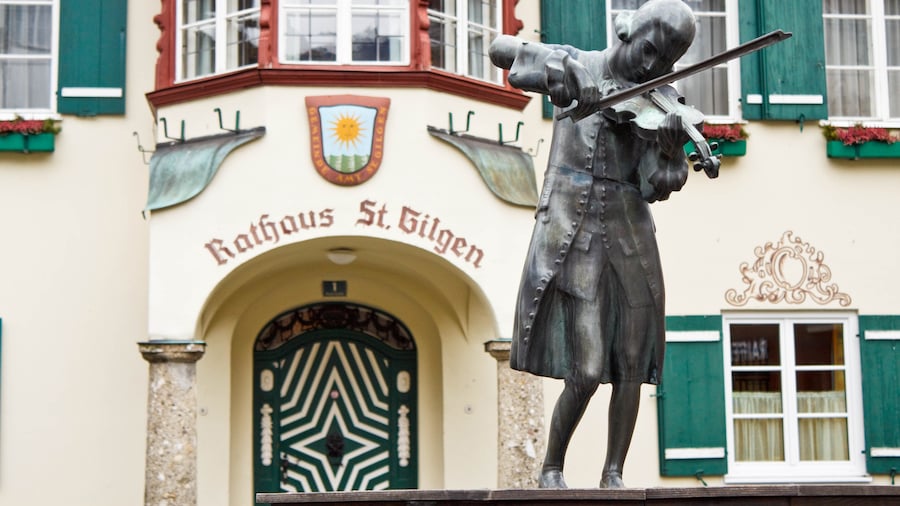 Mozartplatz Square