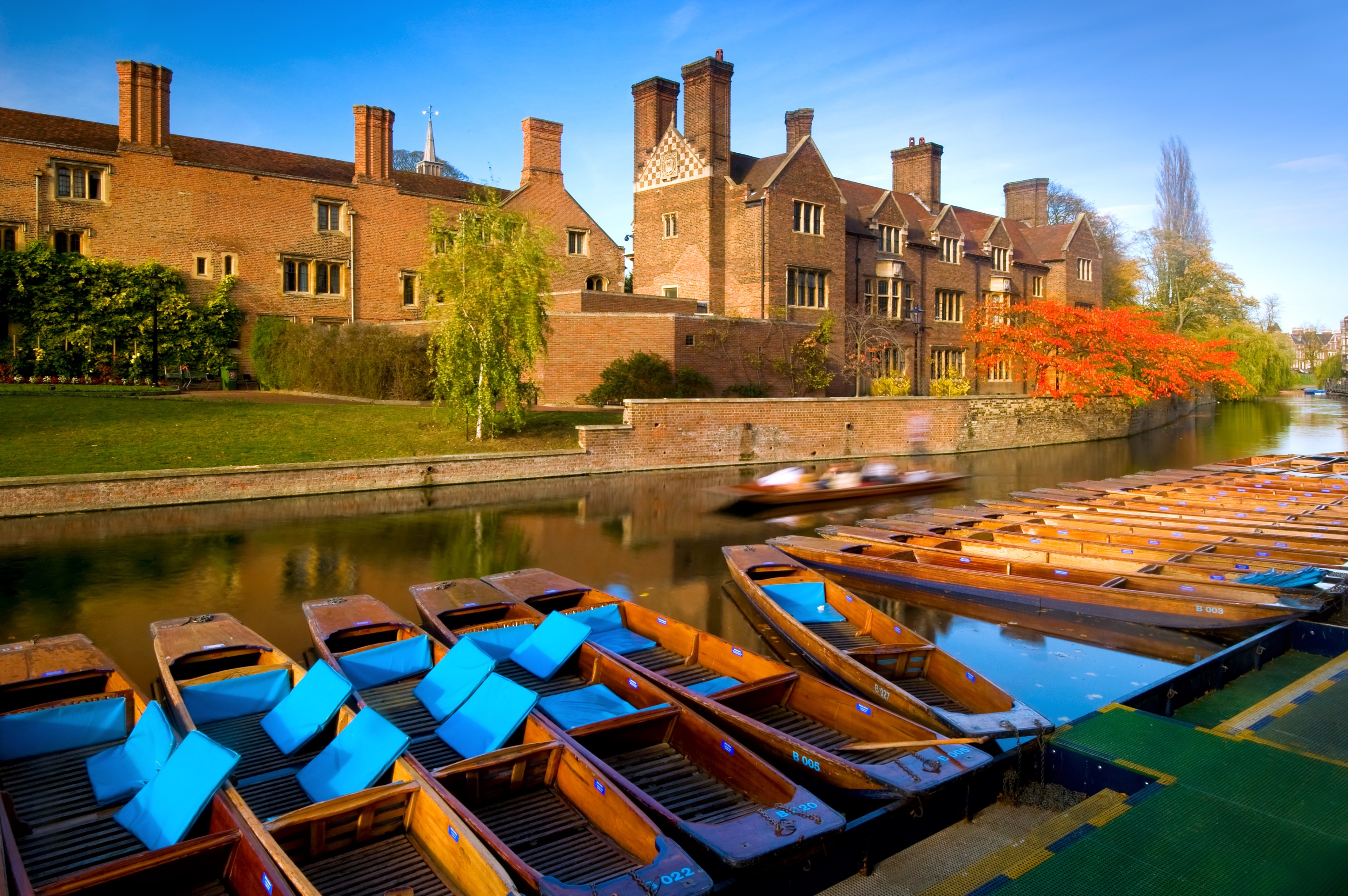 University Of Cambridge In Stadtzentrum Von Cambridge - Touren Und ...