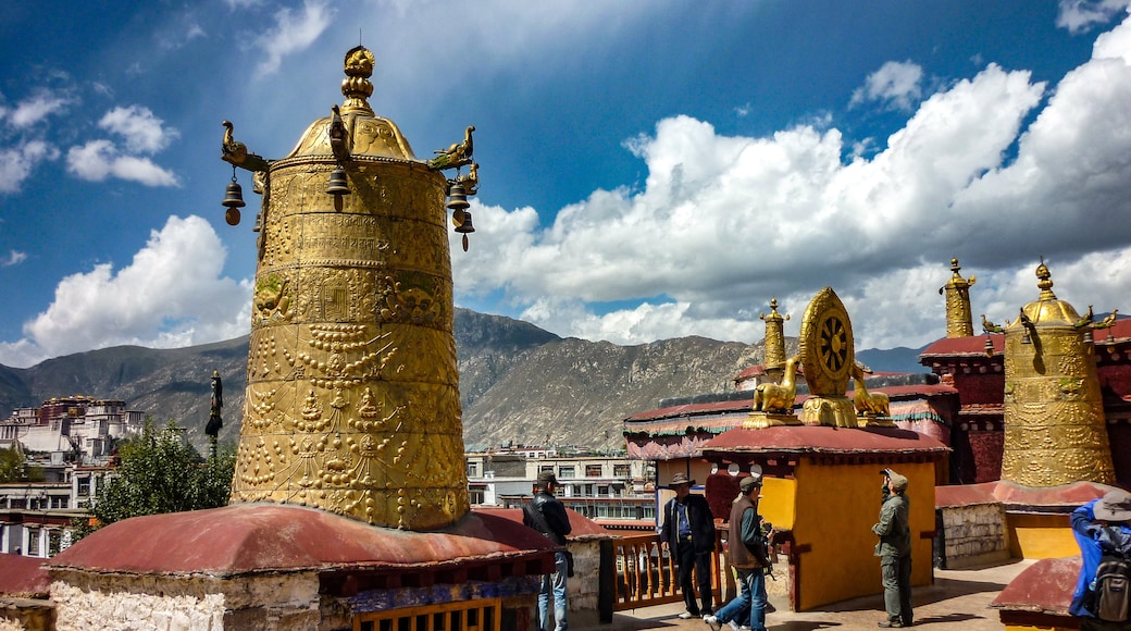 Tiibet, Kiina
