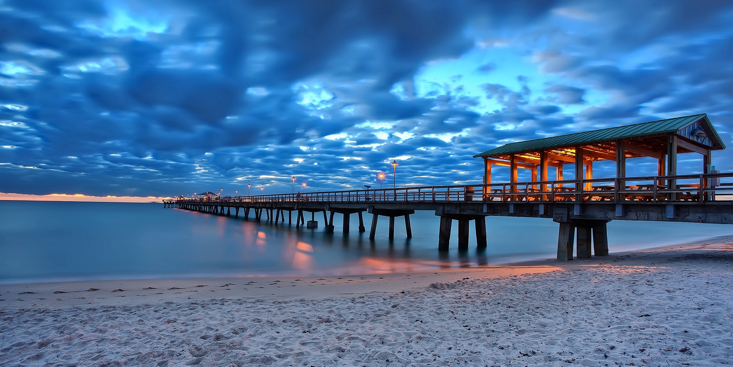 Vous séjournez à Lauderdale-by-the-Sea ? Dans ce cas, découvrez Jetée de pêche d'Anglins et accordez-vous un moment de détente au bord de l'eau. Cette région est réputée pour ses plages et son bord de mer. 