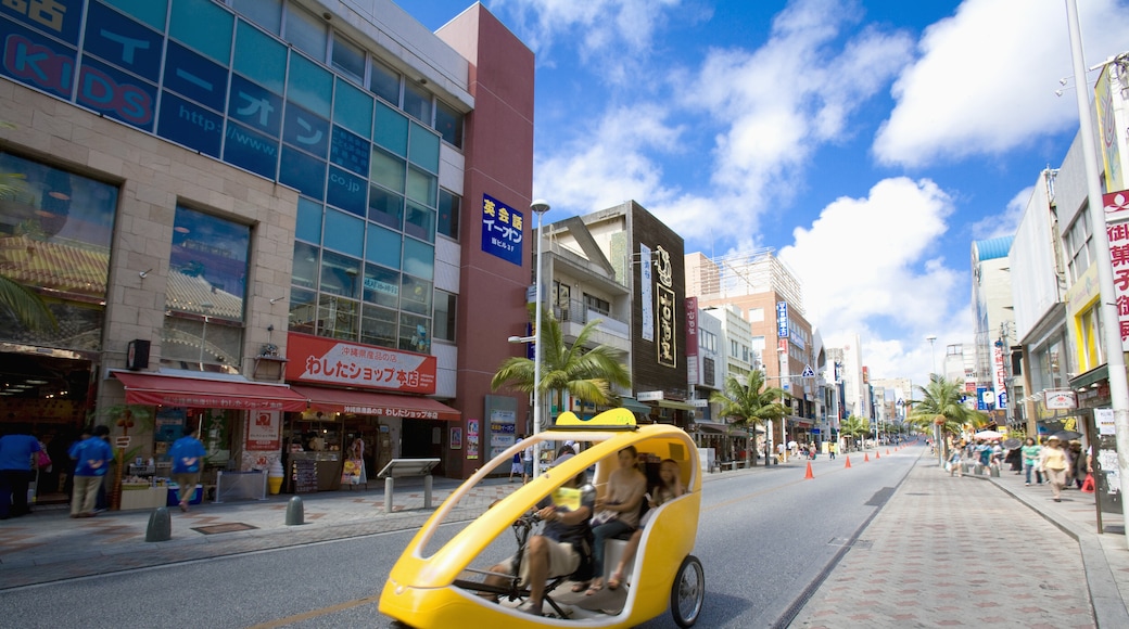 Rue commerçante Kokusai Dori, Naha, Okinawa (préfecture), Japon
