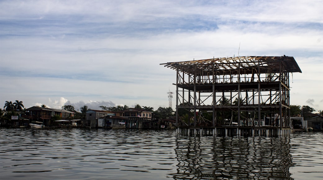 Puerto Barrios, อีซาบัล (จังหวัด), กัวเตมาลา