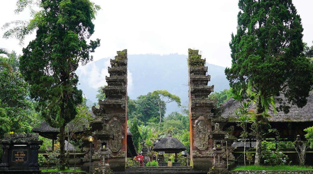 Luhur Batukaru Temple, Penebel, Bali, Indonesia