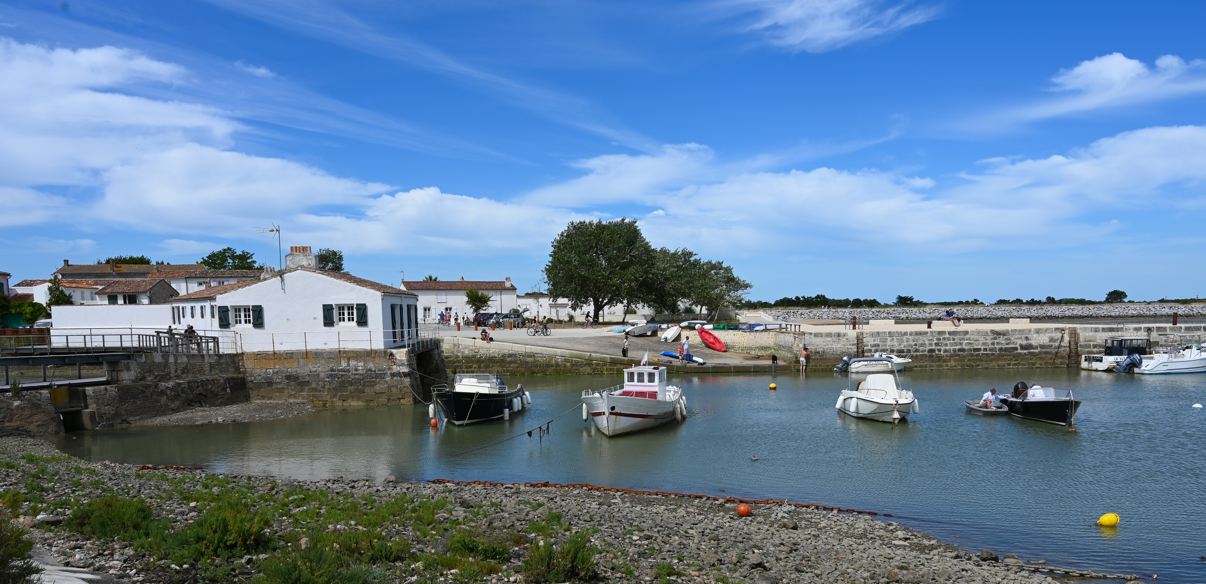Visit Ile de Re: Best of Ile de Re, Nouvelle-Aquitaine Travel 2023 | Expedia Tourism