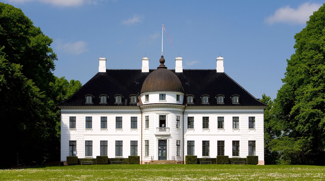 Bernstorff-paladset, Gentofte, Hovedstaden, Danmark