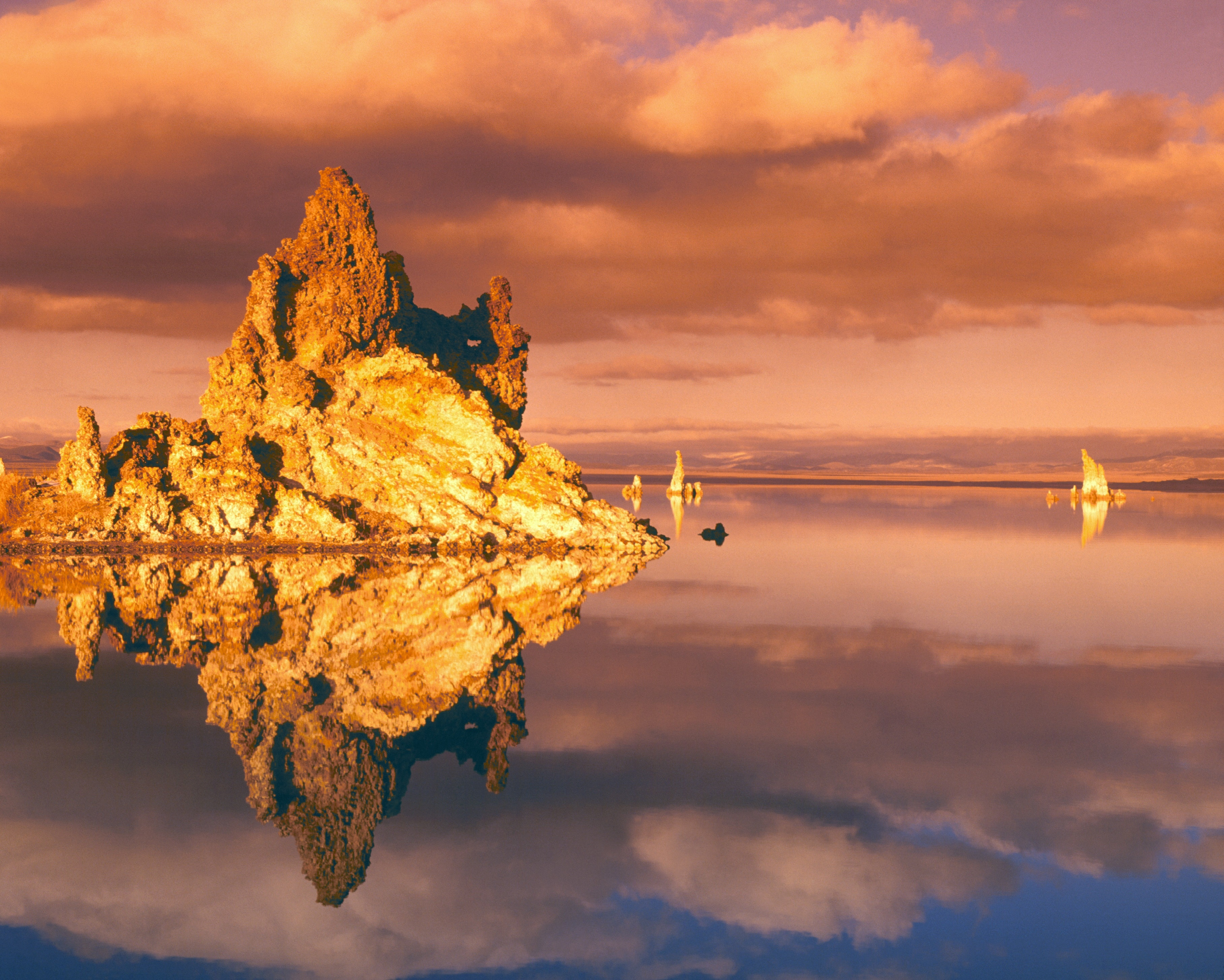 Mono Lake, Hiking, Bird Watching and Boating