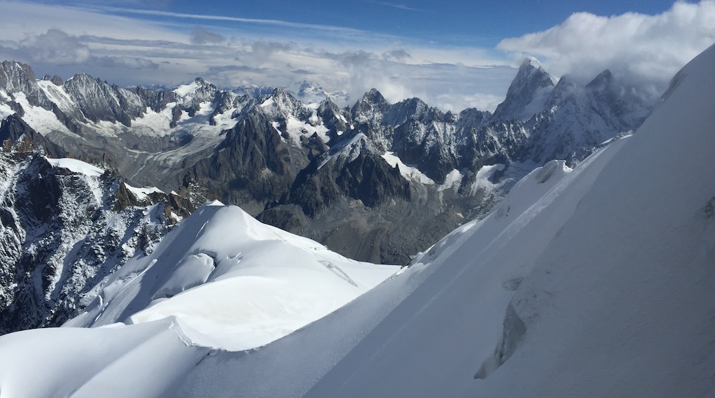 เคเบิลคาร์ Aiguille du Midi, Chamonix-Mont-Blanc, Haute-Savoie (เขตปกครอง), ฝรั่งเศส
