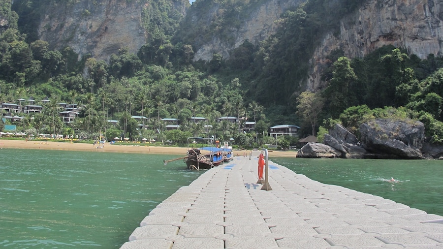 Ao Phai Plong Beach